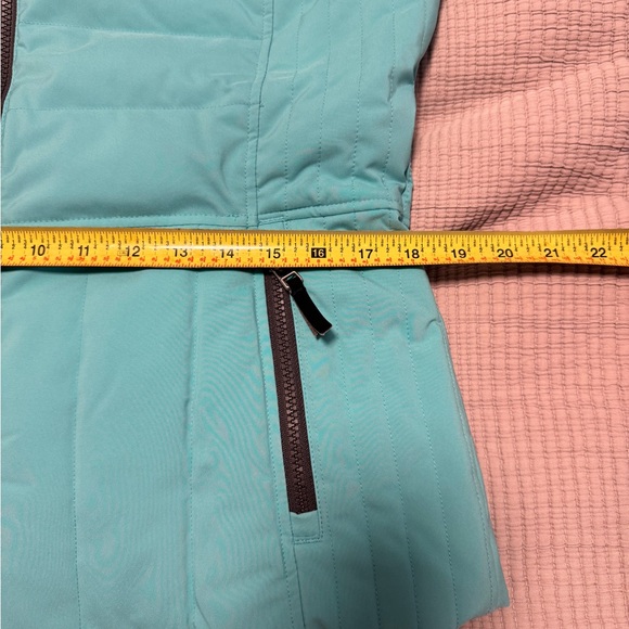 Obermeyer Ladies Winter Jacket - Picture 14 of 16